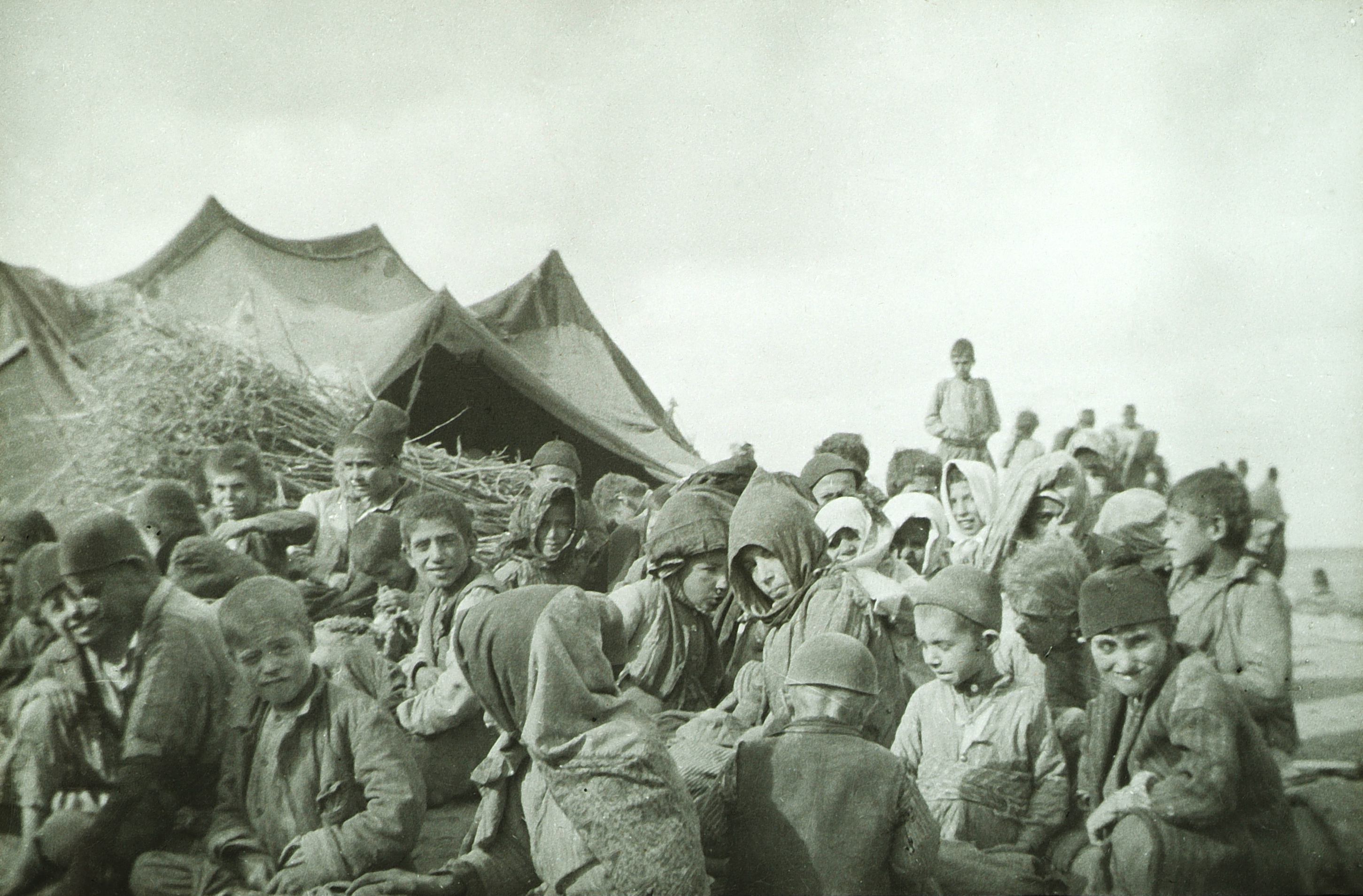 Депортированные армяне. Геноцид армян депортация.
